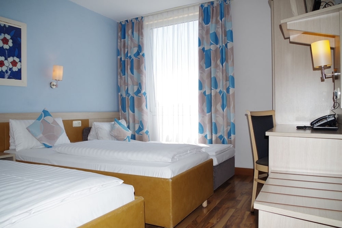 Imagen de la habitación del Hotel Imperial, Munich. Foto 10