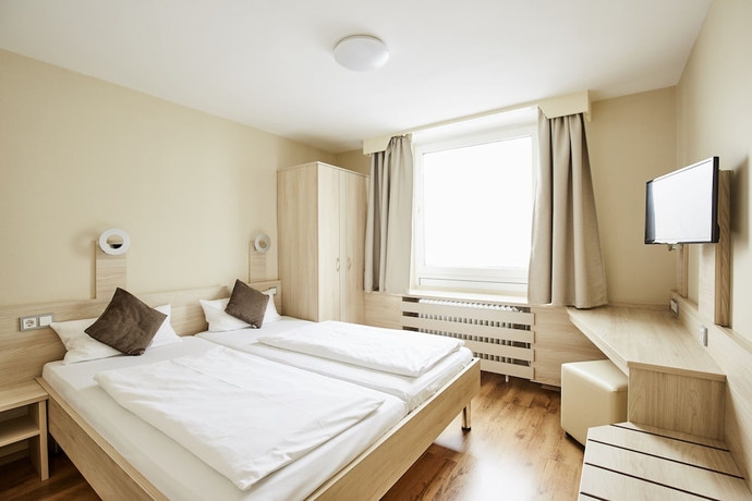 Imagen de la habitación del Hotel Imperial, Munich. Foto 11