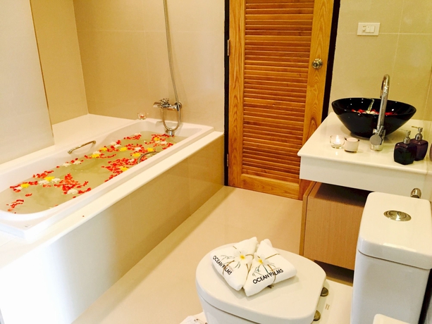 Imagen de la habitación del Hotel Imperial Ocean Palms. Foto 12