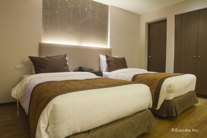 Imagen de los interiores del Hotel Imperial Palace Suites. Foto 9