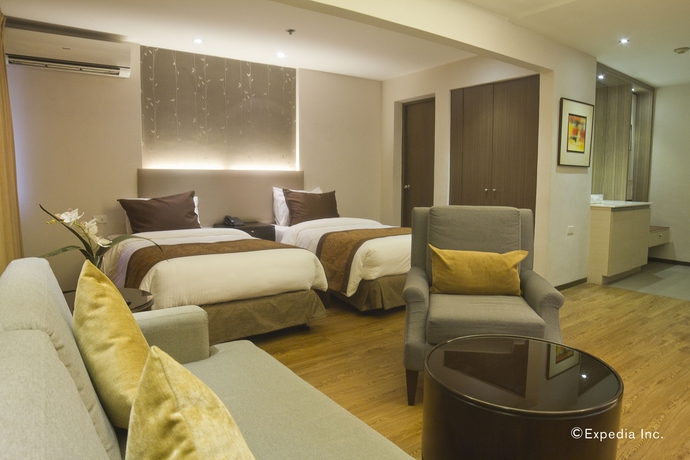 Imagen de la habitación del Hotel Imperial Palace Suites. Foto 7