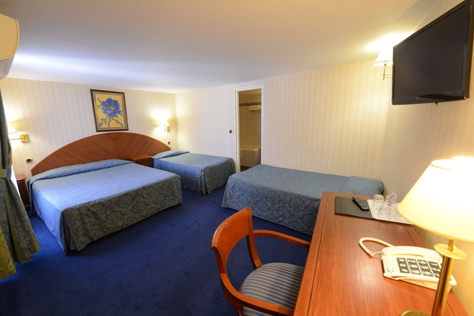 Imagen de la habitación del Hotel Imperial, París. Foto 16