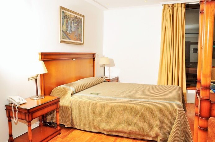 Imagen de la habitación del Hotel Imperial Park. Foto 7