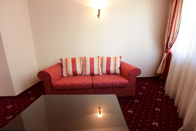 Imagen de los interiores del Hotel Imperial Premium. Foto 13