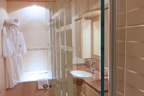 Imagen de la habitación del Hotel Imperial Resort Beach. Foto 5