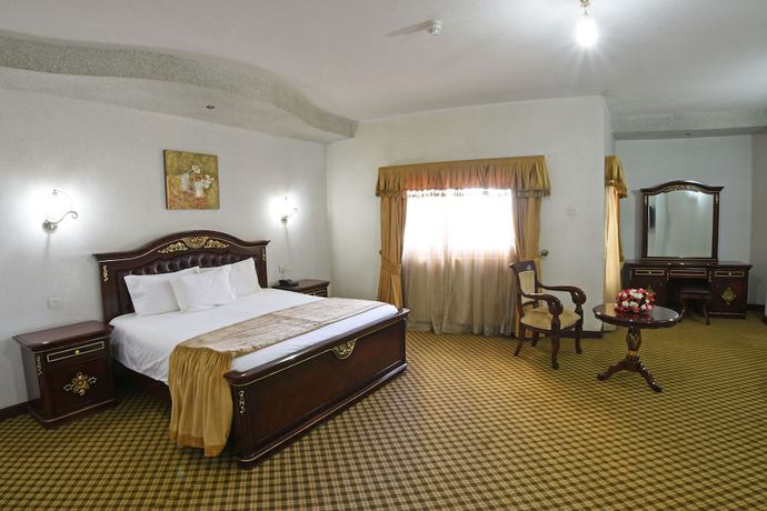 Imagen de la habitación del Hotel Imperial Royale. Foto 11