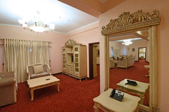 Imagen de la habitación del Hotel Imperial Royale. Foto 16