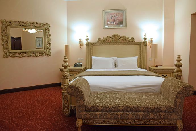 Imagen de la habitación del Hotel Imperial Royale. Foto 17