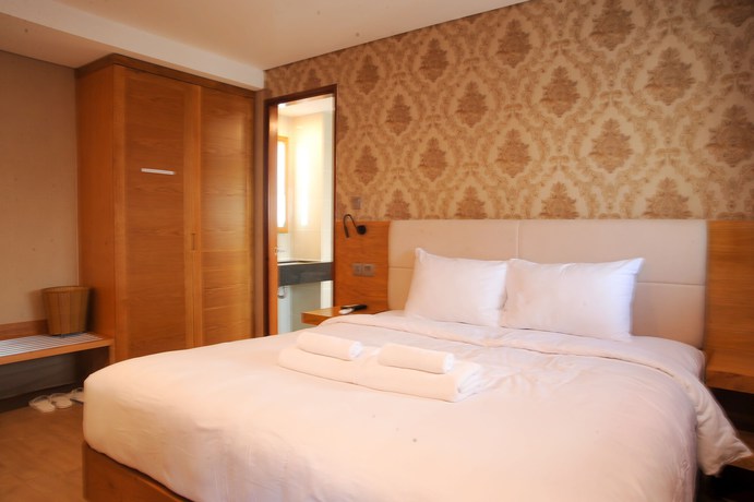 Imagen de la habitación del Hotel Imperial Saigon. Foto 11