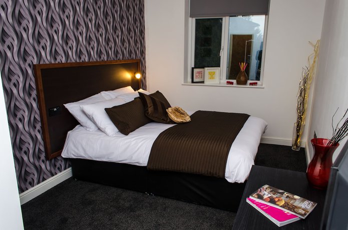 Imagen de la habitación del Hotel Imperial Salford. Foto 8