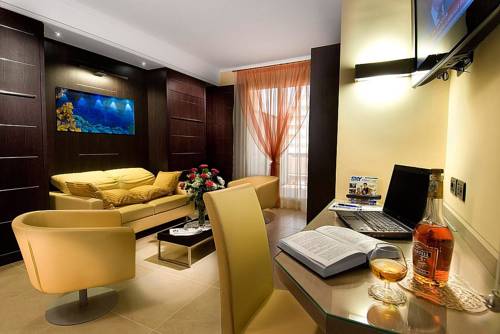 Imagen de la habitación del Hotel Imperial, San Benedetto del Tronto. Foto 14