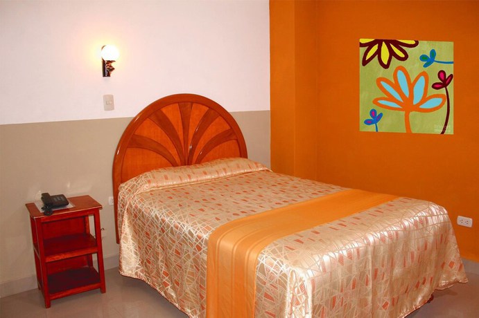 Imagen de la habitación del Hotel Imperial, San Jose de Huanicauri. Foto 4