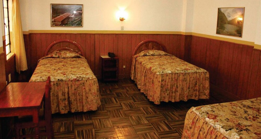 Imagen de la habitación del Hotel Imperial, San Jose de Huanicauri. Foto 6