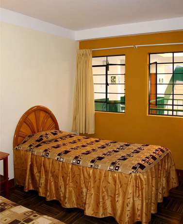 Imagen de la habitación del Hotel Imperial, San Jose de Huanicauri. Foto 9