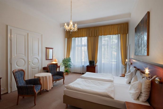 Imagen de los interiores del Hotel Imperial Spa. Foto 16