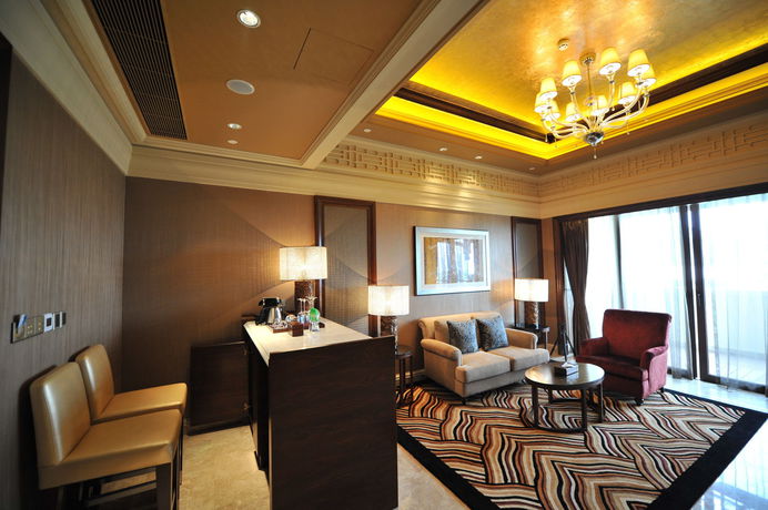Imagen de los interiores del Hotel Imperial Springs. Foto 6