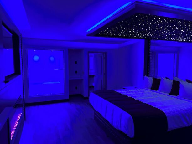 Imagen de la habitación del Hotel Imperial Suites, Dearborn. Foto 19