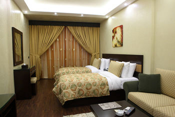 Imagen de la habitación del Hotel Imperial Suites. Foto 2