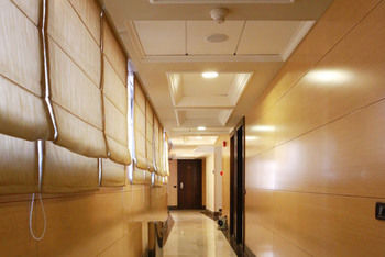 Imagen de la habitación del Hotel Imperial Suites. Foto 5