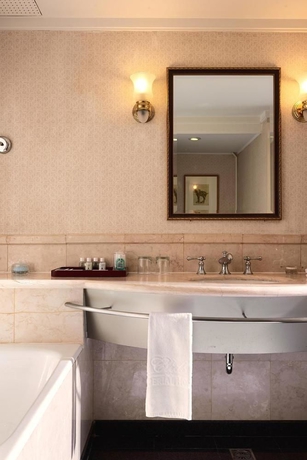 Imagen de la habitación del Hotel Imperial Taipei. Foto 8