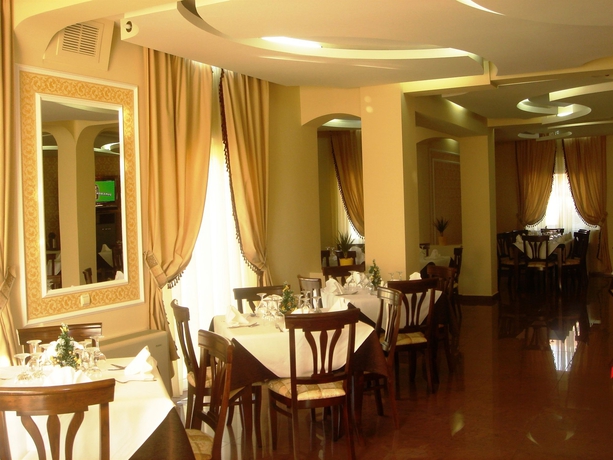 Imagen del bar/restaurante del Hotel Imperial, Timisoara. Foto 6