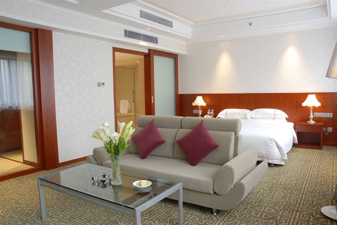 Imagen de los interiores del Hotel Imperial Traders. Foto 12