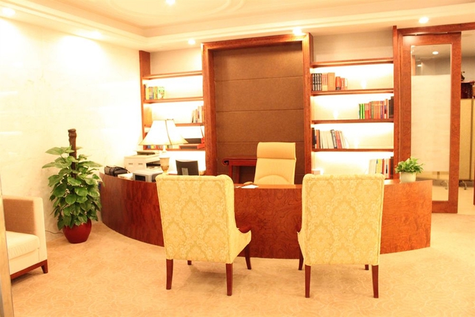Imagen de los interiores del Hotel Imperial Traders. Foto 13