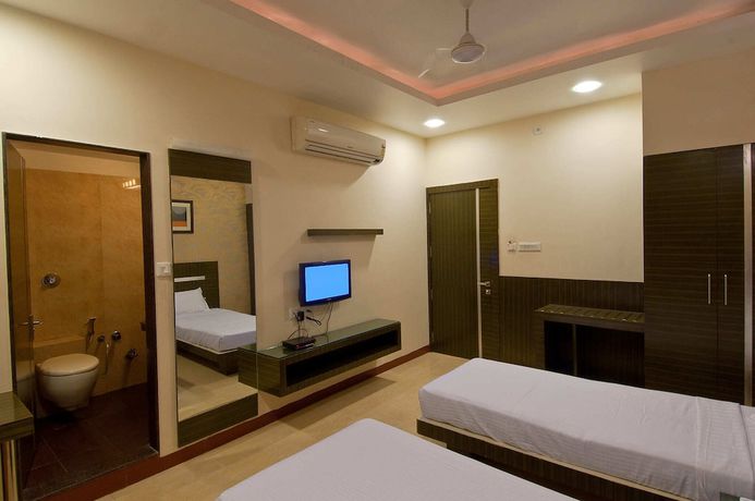 Imagen de la habitación del Hotel Imperial, Ujjain. Foto 3