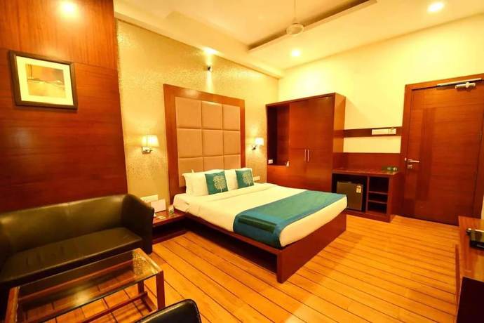 Imagen de la habitación del Hotel Imperial, Ujjain. Foto 10