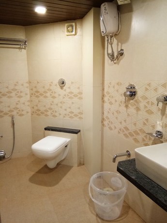 Imagen de la habitación del Hotel Imperial, Vasai-Virar. Foto 13