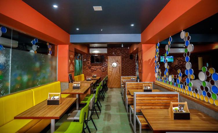 Imagen del bar/restaurante del Hotel Imperial, Vasai-Virar. Foto 5