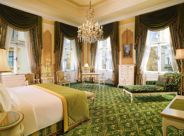 Imagen de la habitación del Hotel Imperial Vienna. Foto 9