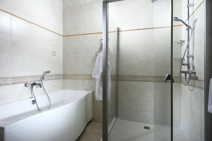 Imagen de la habitación del Hotel Imperial Wellness and Spa. Foto 6