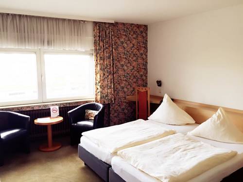Imagen de la habitación del Hotel Imperial, Wuppertal. Foto 9