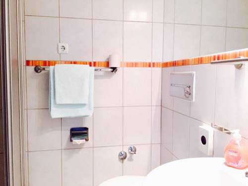 Imagen de la habitación del Hotel Imperial, Wuppertal. Foto 16