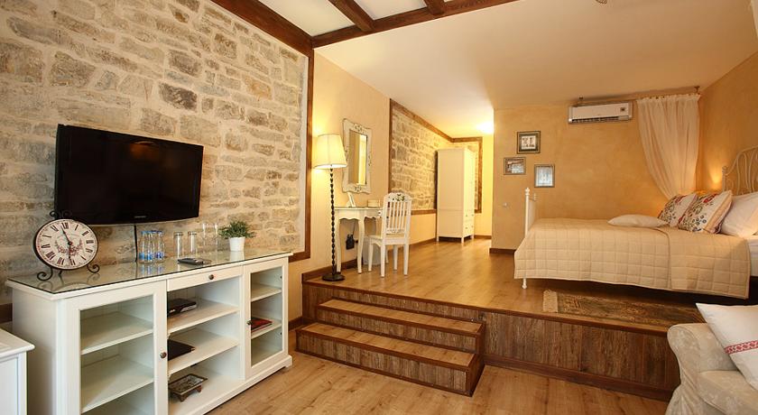 Imagen de la habitación del Hotel Imperial & Champagne Spa. Foto 7