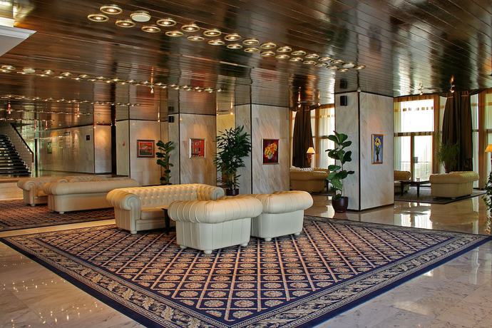 Imagen de los interiores del Hotel Imperial and SPA. Foto 15