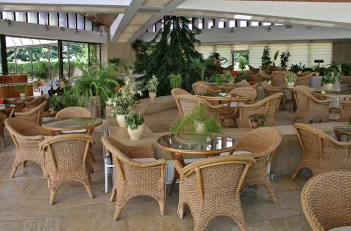 Imagen del bar/restaurante del Hotel Imperial and SPA. Foto 4