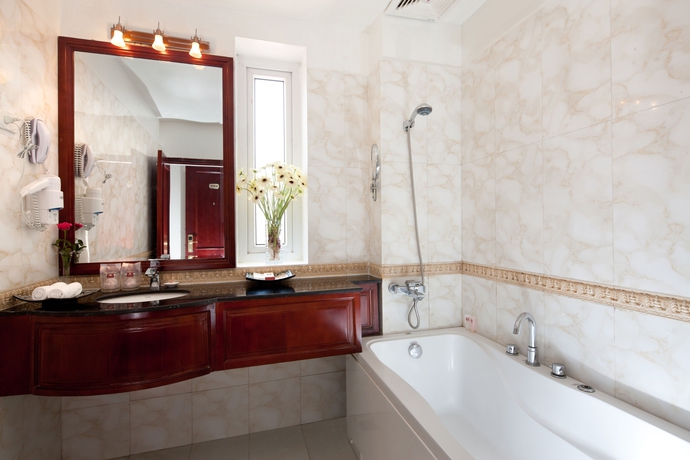 Imagen de la habitación del Hotel Imperial and Spa. Foto 11