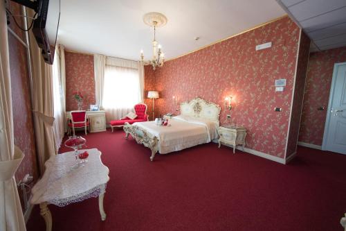 Imagen de la habitación del Hotel Imperiale, Boscoreale. Foto 6