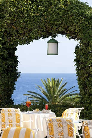 Imagen de los exteriores del Hotel Imperiale Palace. Foto 12