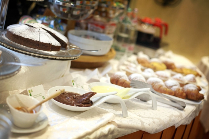 Imagen del bar/restaurante del Hotel Imperiale, Rimini. Foto 5