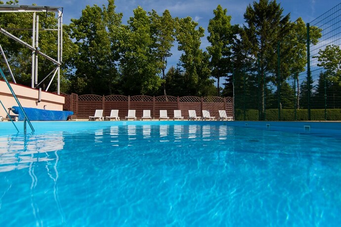 Imagen de la piscina del Hotel Imperiall Resort and Medispa. Foto 32