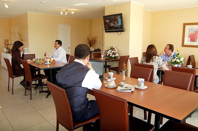Imagen del bar/restaurante del Hotel Imperio, Santiago Centro. Foto 5