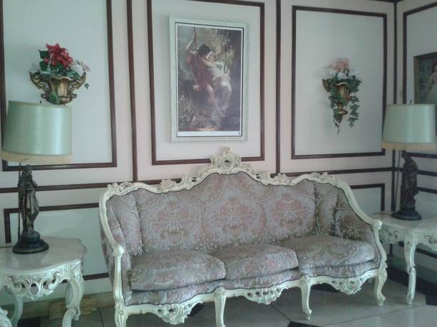 Imagen de los interiores del Hotel Imperio del Sol. Foto 15