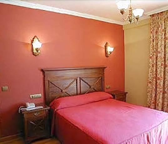 Imagen de la habitación del Hotel Imperion. Foto 6