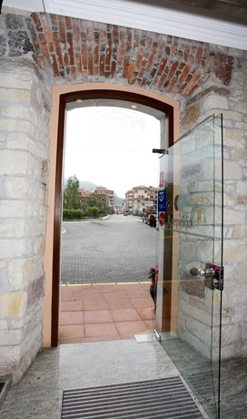 Imagen de los interiores del Hotel Imperion. Foto 17