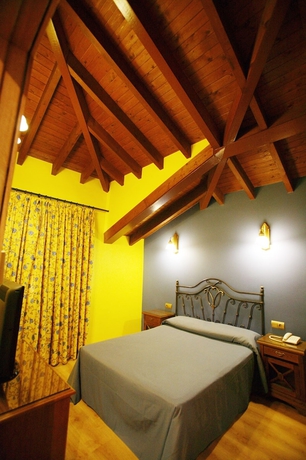 Imagen de la habitación del Hotel Imperion. Foto 15