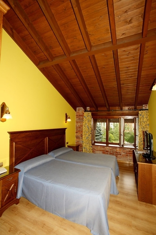 Imagen de la habitación del Hotel Imperion. Foto 16