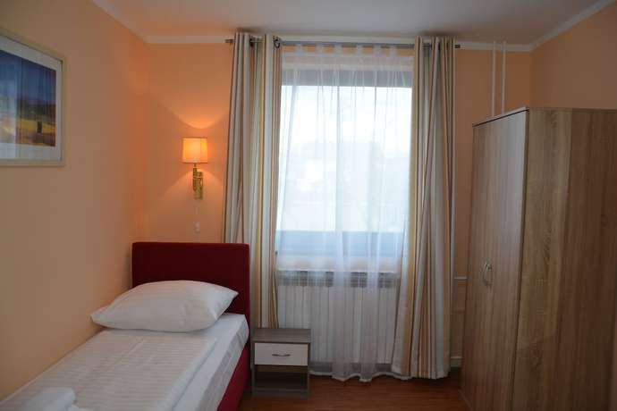 Imagen de la habitación del Hotel Imperium. Foto 7